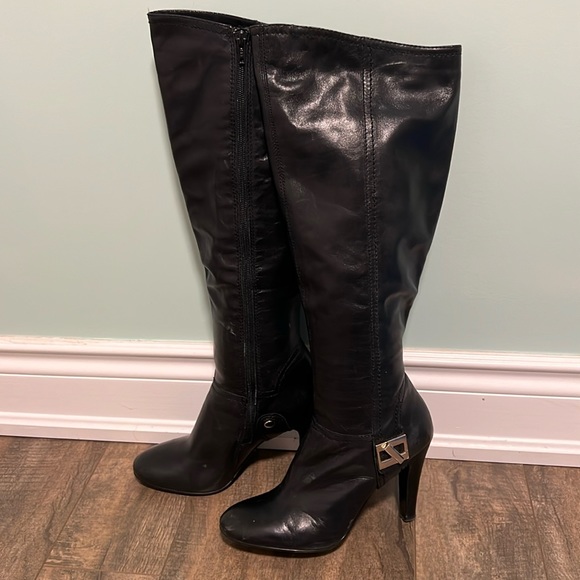 Nine West knee high leather boots. Size 8. Black - Picture 3 of 9